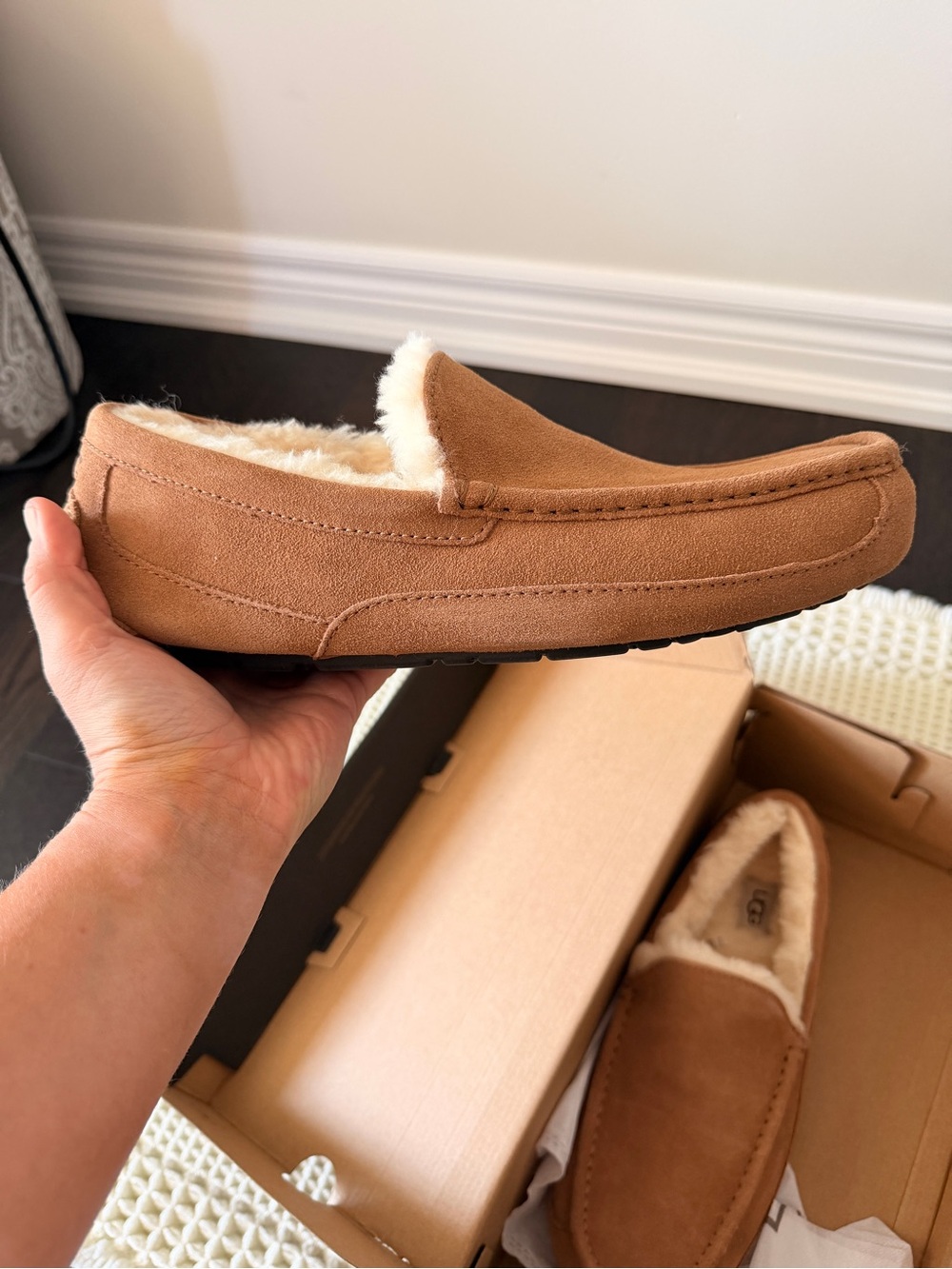 UGG Men's Ascot Slippers - Chestnut
